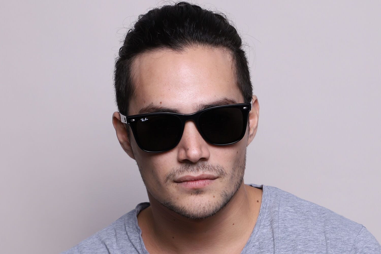 Ray-Ban RB4391D ブラックサングラス RB4391D Sunglasses in Black and Blue - RB4391D | Ray-Ban®