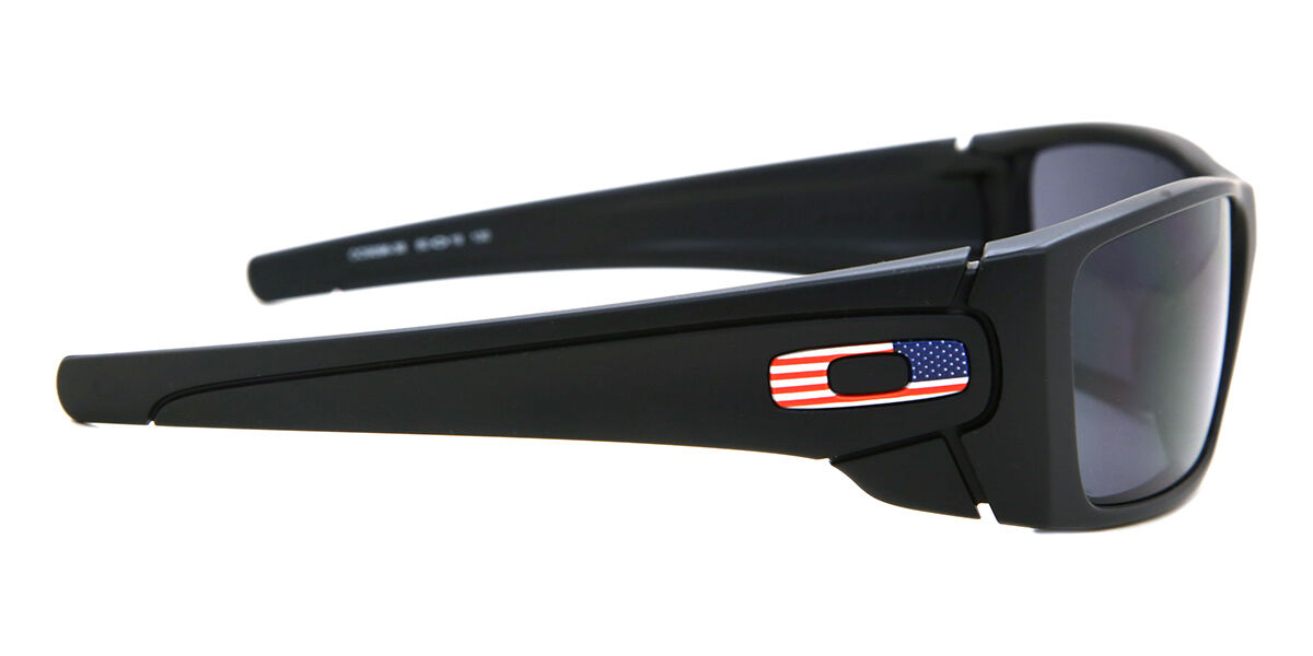 Oakley OO9096 FUEL CELL 909638 スクエア Matte Black サングラス