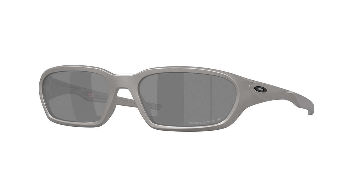 Oakley OO9530 TERRAFORMA Polarized 953005 スクエア チタン
